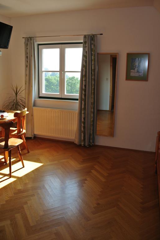 Weingut Primus Suedsteiermark シュピールフェルト 部屋 写真